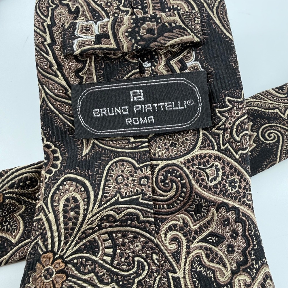 Bruno Piattelli Roma Men's Black & Gold Paisley Hand Made 100% Silk Necktie Tie